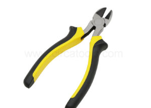 Side cutting plier